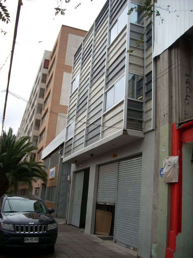 Gay 2504 — fotografía 1