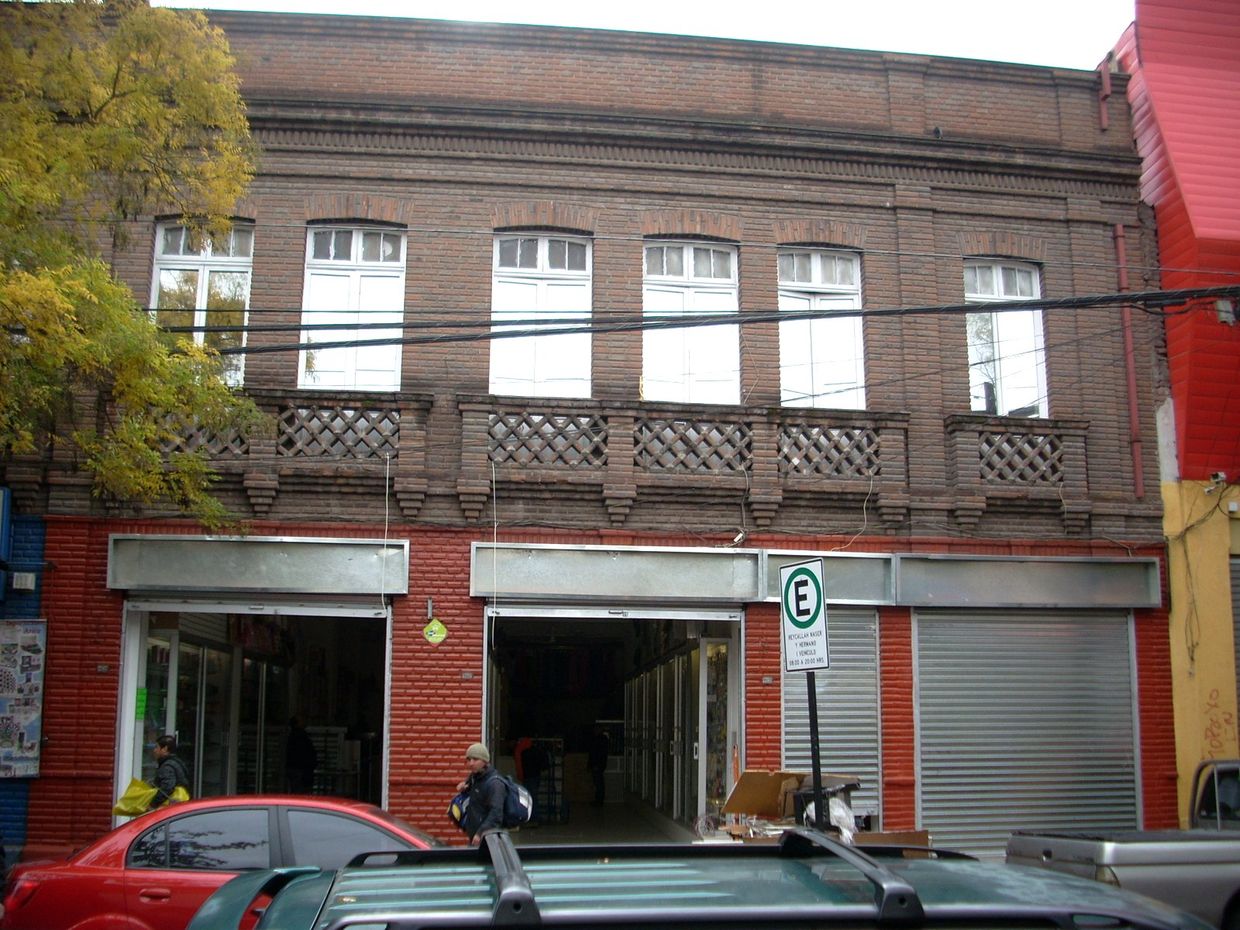 Salvador Sanfuentes 2783 — fotografía 2